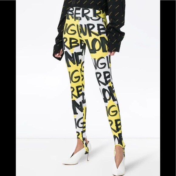burberry new & authentic graffiti stirrup leggings - Picture 14 of 16